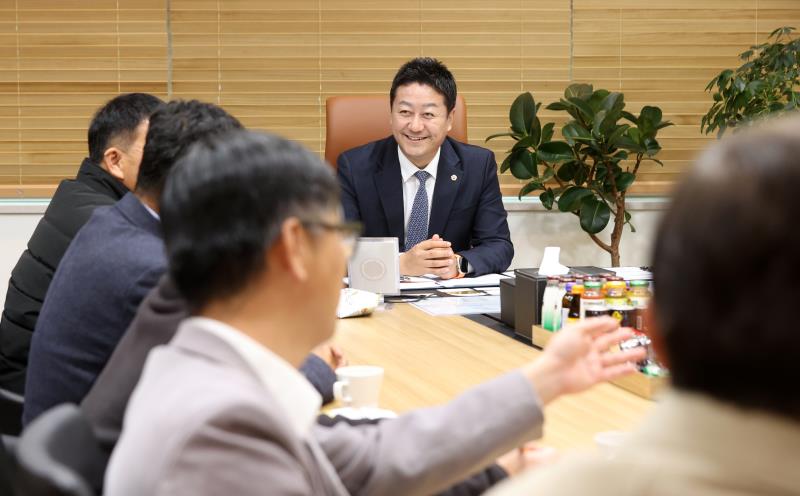 김진경 의장 (사)한국후계농업경영인 경기도연합회 정정호 회장등 임원진 접견_6