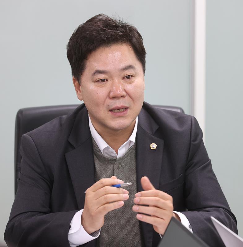경기도청예산결산특별위원회 김성수 위원장 출입기자단 인터뷰_2
