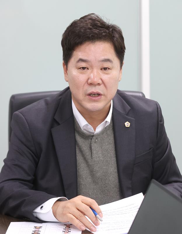 경기도청예산결산특별위원회 김성수 위원장 출입기자단 인터뷰_4