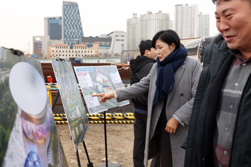 제11대 후반기 더불어민주당 대표단 K-컬처밸리 복합개발사업 현장 정책 간담회