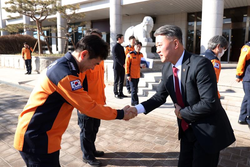 경기도의회 국민의힘 설 맞이 경기도소방재난본부 격려 방문_7