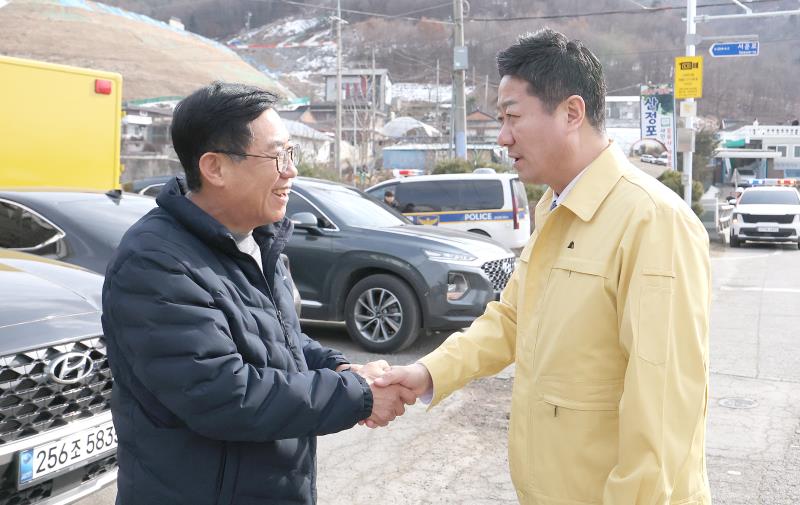 김진경의장 서울 세종 고속도로 안성구간 다리 붕괴 현장 방문_8