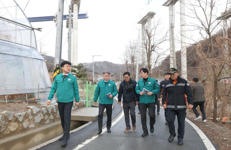 국민의힘 대표단 안성 다리 붕괴 사고현장 방문_3