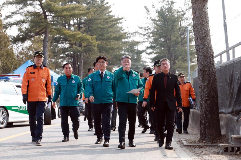 경기도의회 국민의힘 대표단 포천 전투기 오폭 사고 현장방문_8