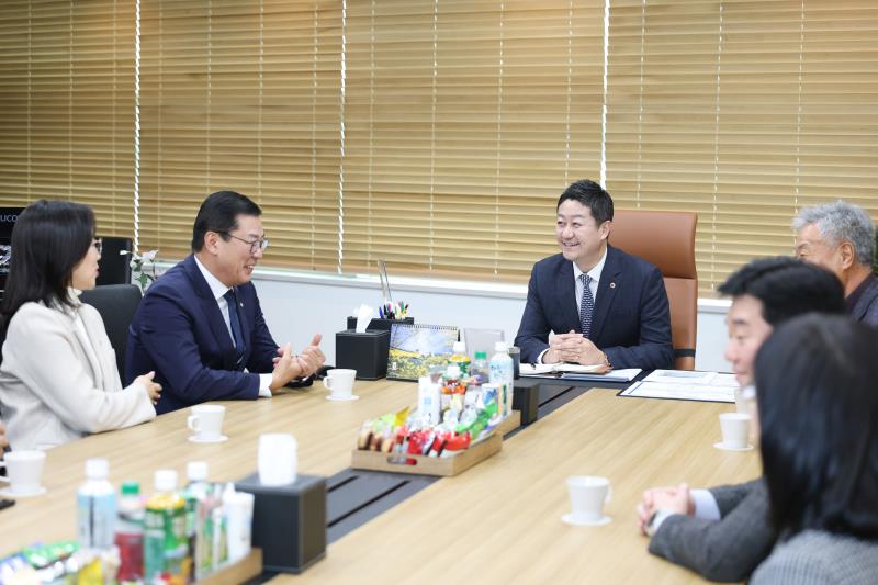 경기도의회 김진경의장 민주평통 시흥시협의회 청년분과위원회 접견_6