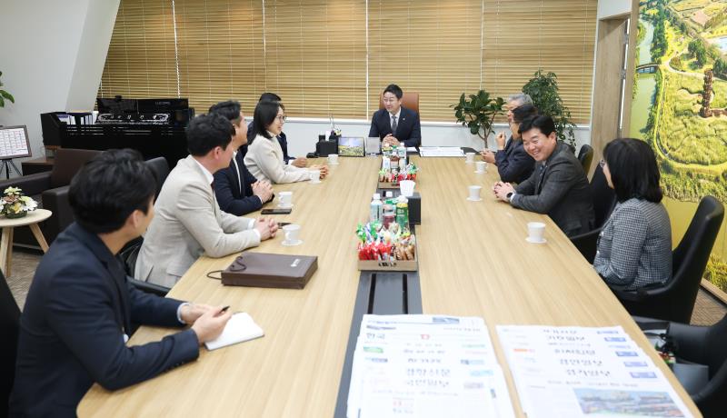 경기도의회 김진경의장 민주평통 시흥시협의회 청년분과위원회 접견_7