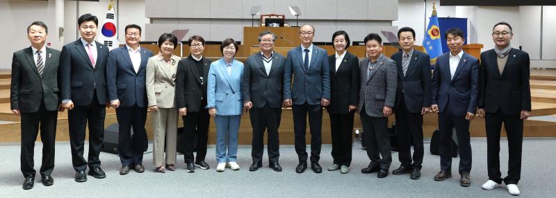 건설교통위원회 본회의장 단체 촬영