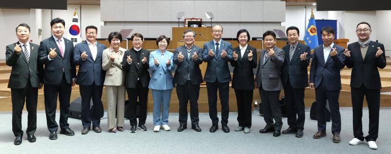건설교통위원회 본회의장 단체 촬영_4