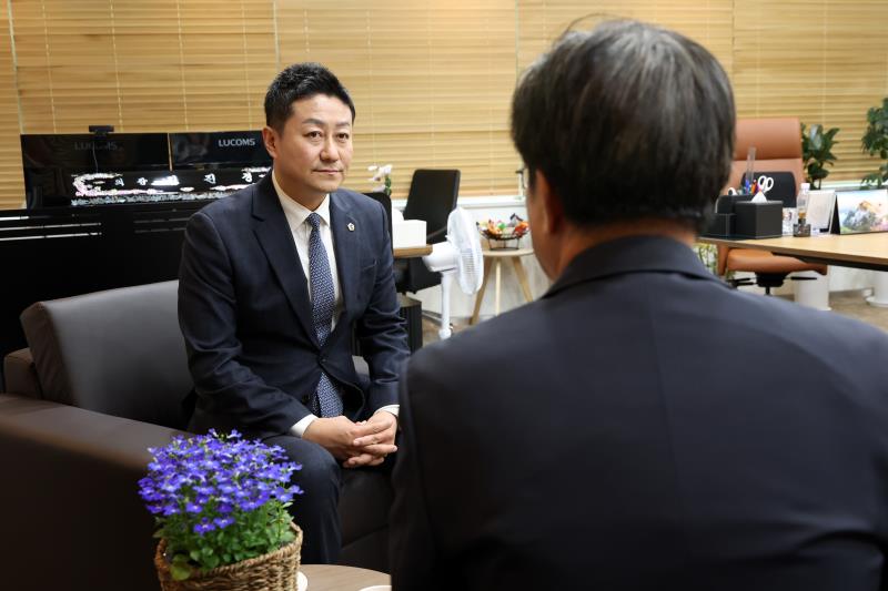 김진경 의장 김동연 도지사 접견_7