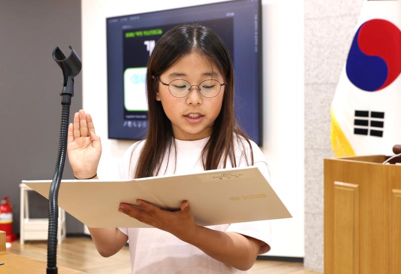 제7회 청소년의회교실 홍천 초등학교 사진 4