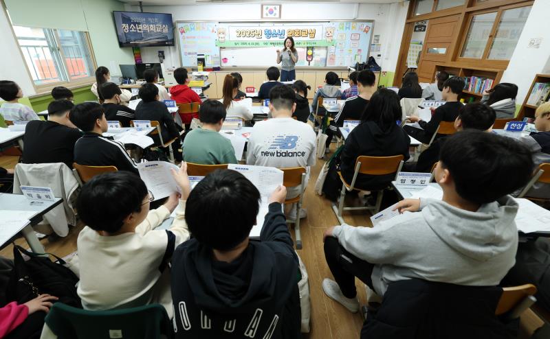 2025년 제2회 청소년의회교실(성남 태평초) 사진 9