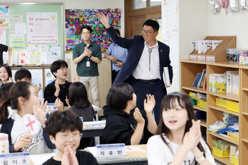 2025년 제12회 청소년 의회교실_9