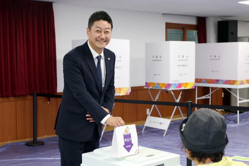 김진경 의장 제21대 대통령 선거 사전투표_8