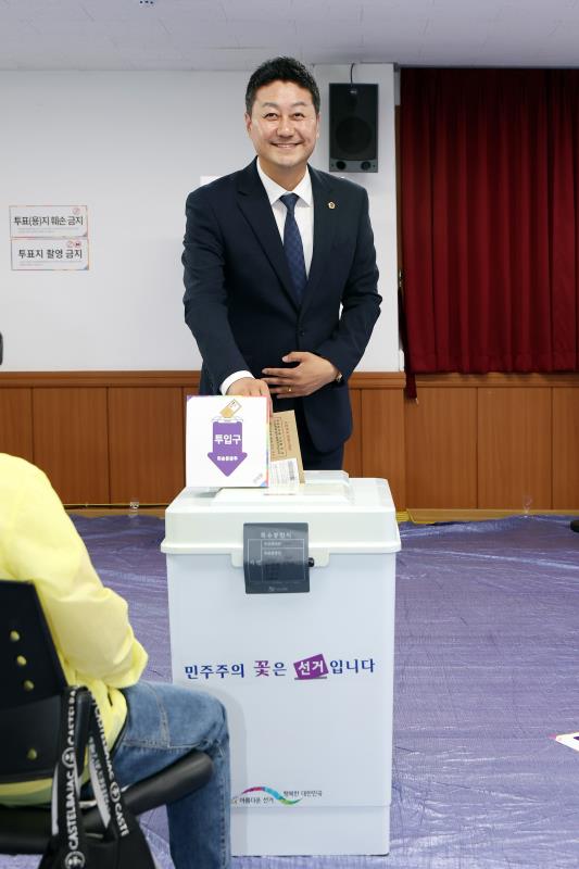김진경 의장 제21대 대통령 선거 사전투표_10