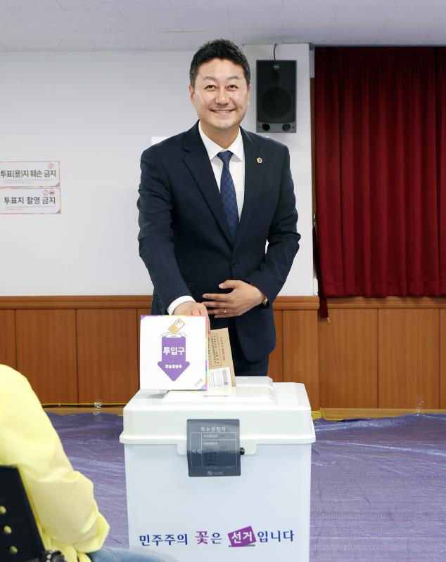 김진경 의장 제21대 대통령 선거 사전투표