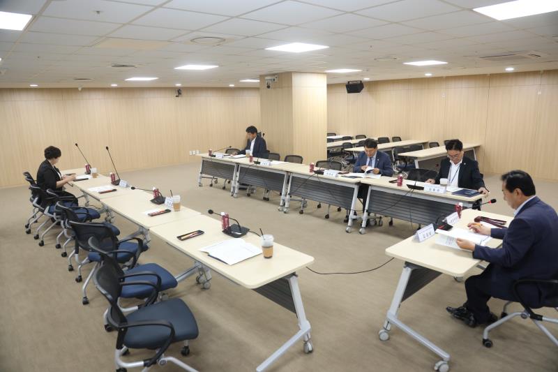 경기도의회 자치분권발전위원회(입법정책)_8