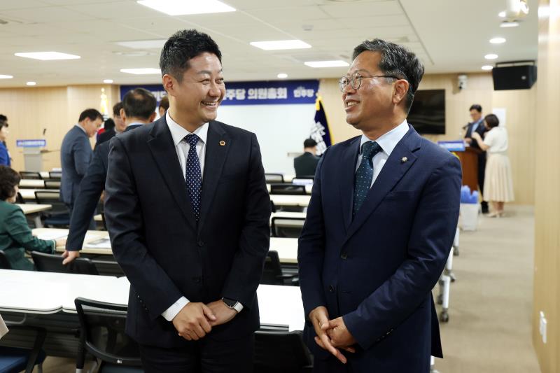 경기도의회 더불어민주당 의원총회_2