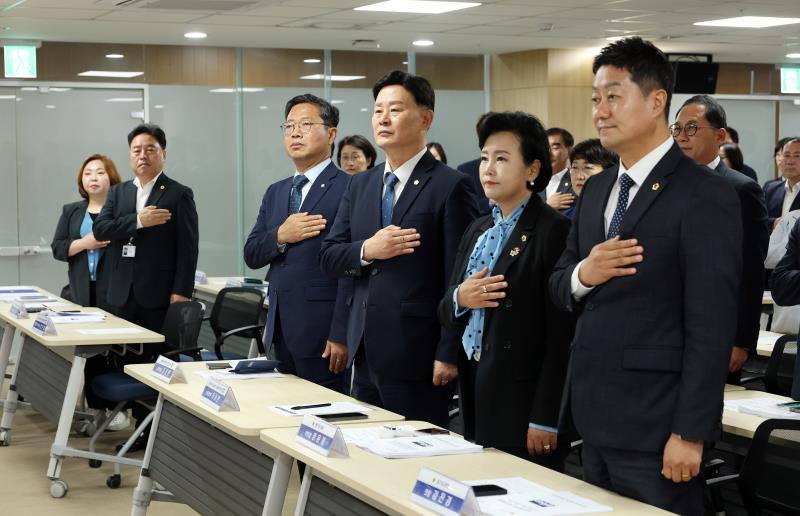 경기도의회 더불어민주당 의원총회_2