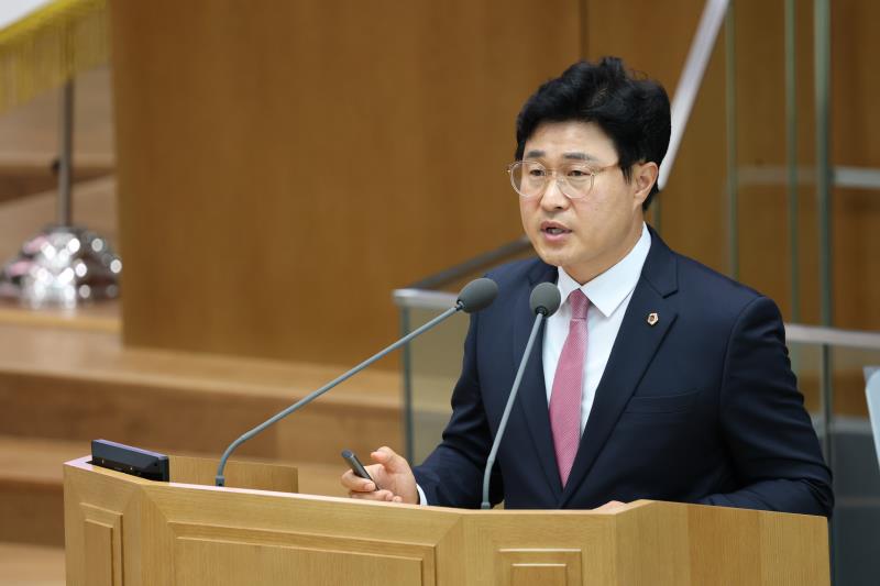 제384회 정례회 제3차 본회의(일괄질문)_8