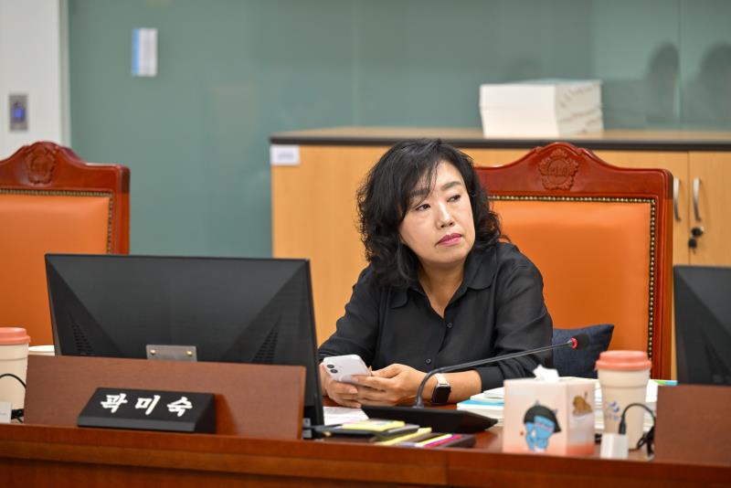 제384회 임시회 제1차 여성가족평생교육위원회_6