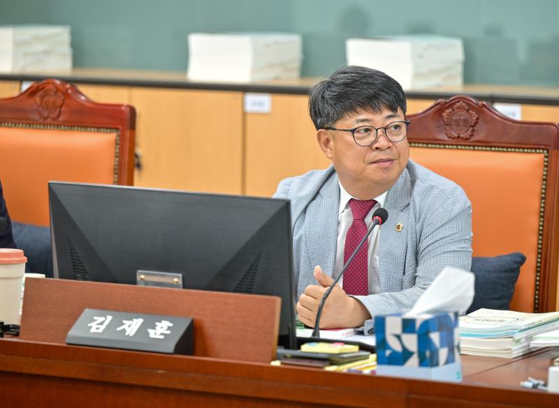 제384회 임시회 제1차 여성가족평생교육위원회_5