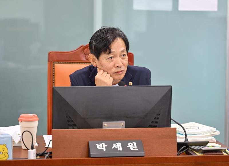 제384회 임시회 제1차 여성가족평생교육위원회_10