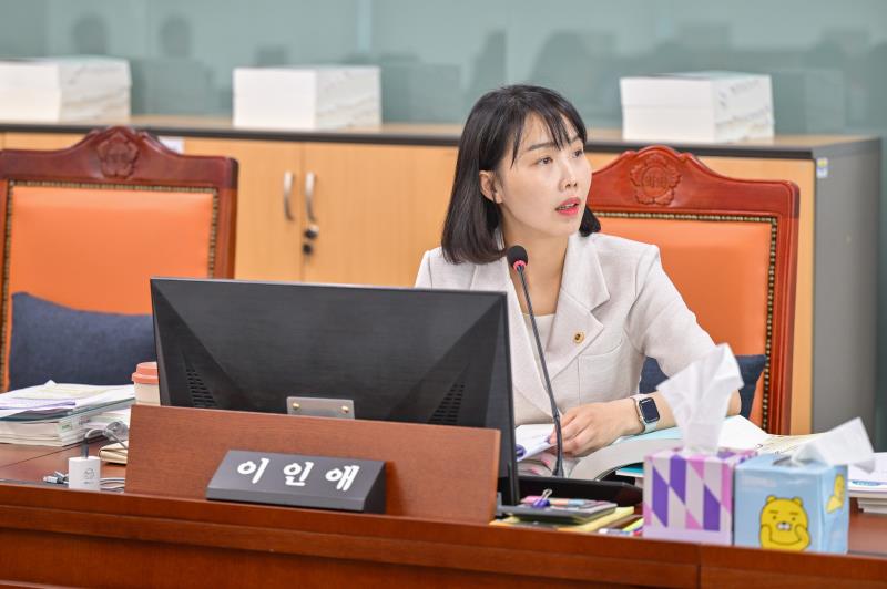 제384회 임시회 제1차 여성가족평생교육위원회_4