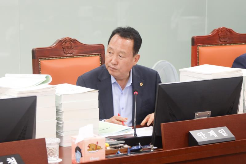 제384회 임시회 제1차 안전행정위원회_3