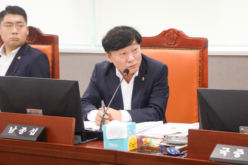 제384회 임시회 제1차 안전행정위원회_9