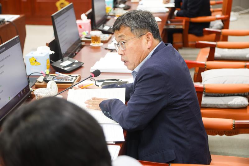 제384회 임시회 제1차 안전행정위원회_3