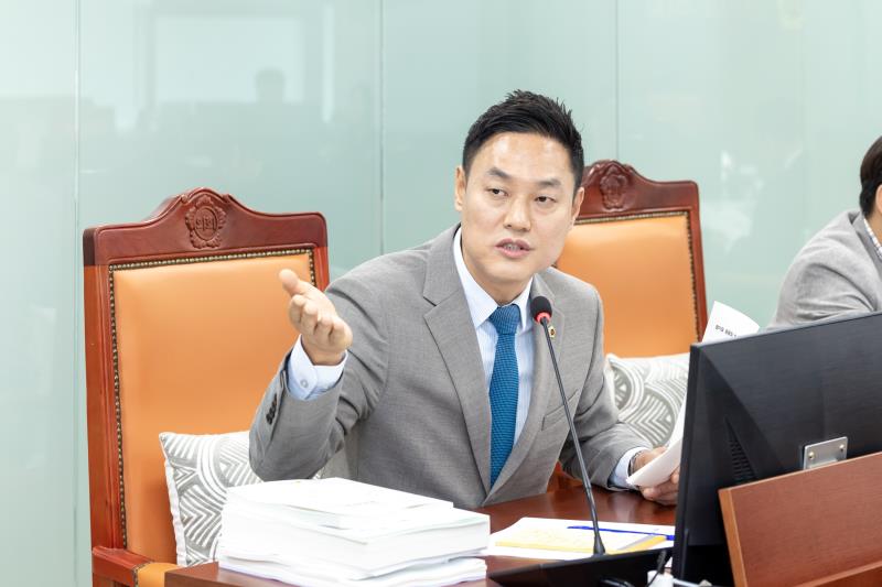 제384회 임시회 제1차 문화체육관광위원회_4