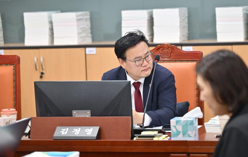 제384회 임시회 제2차 여성가족평생교육위원회_4
