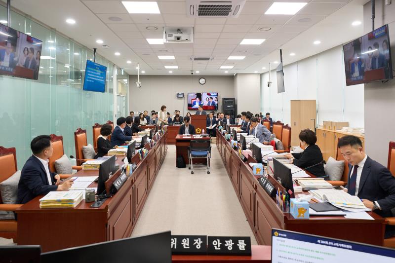 제384회 임시회 제2차 교육기획위원회_3