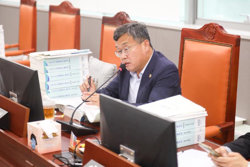 제384회 임시회 제2차 안전행정위원회_3