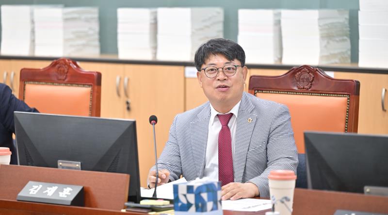 제384회 임시회 제3차 여성가족평생교육위원회_9