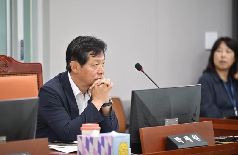 제384회 임시회 제3차 여성가족평생교육위원회_6