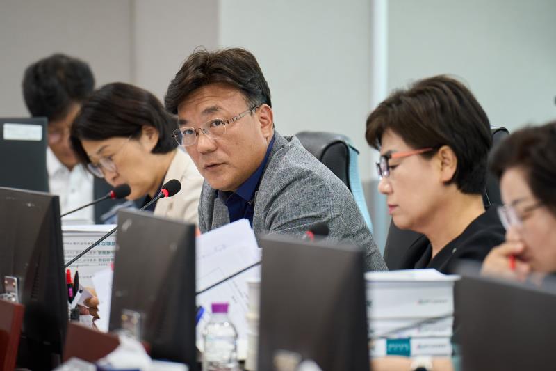 제384회 임시회 제1차 경기도교육청예산결산특별위원회_5