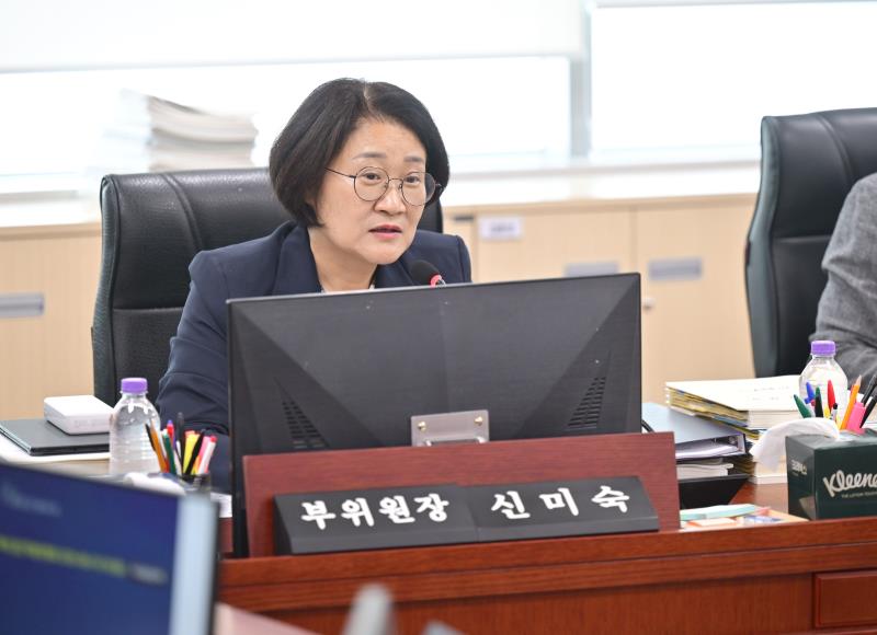 제384회 임시회 제2차 경기도교육청예산결산특별위원회_7