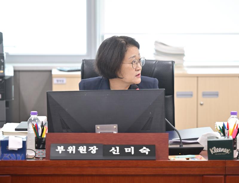 제384회 임시회 제2차 경기도교육청예산결산특별위원회_9