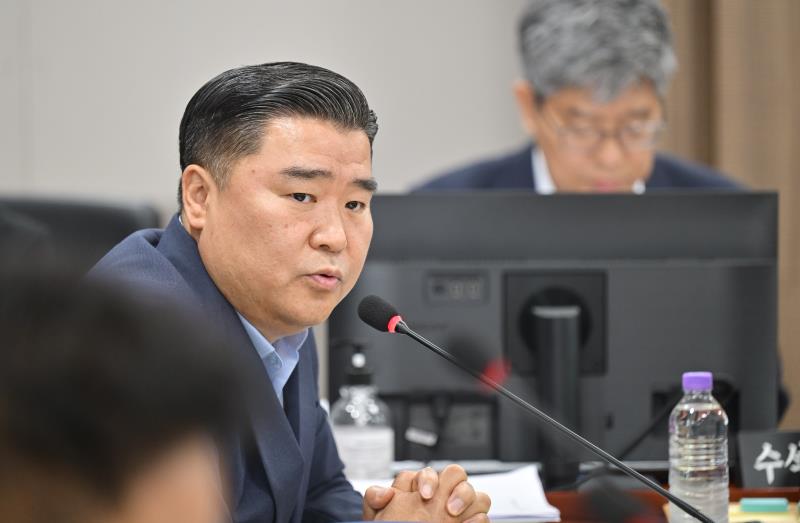 제384회 임시회 제2차 경기도교육청예산결산특별위원회_9