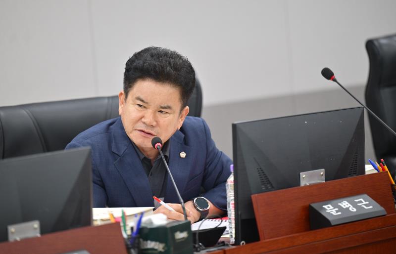 제384회 임시회 제2차 경기도교육청예산결산특별위원회_5