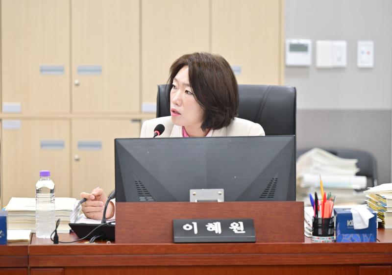 제384회 임시회 제2차 경기도교육청예산결산특별위원회_3