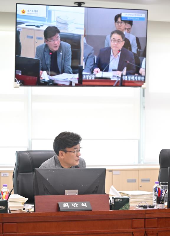 제384회 임시회 제2차 경기도교육청예산결산특별위원회_4