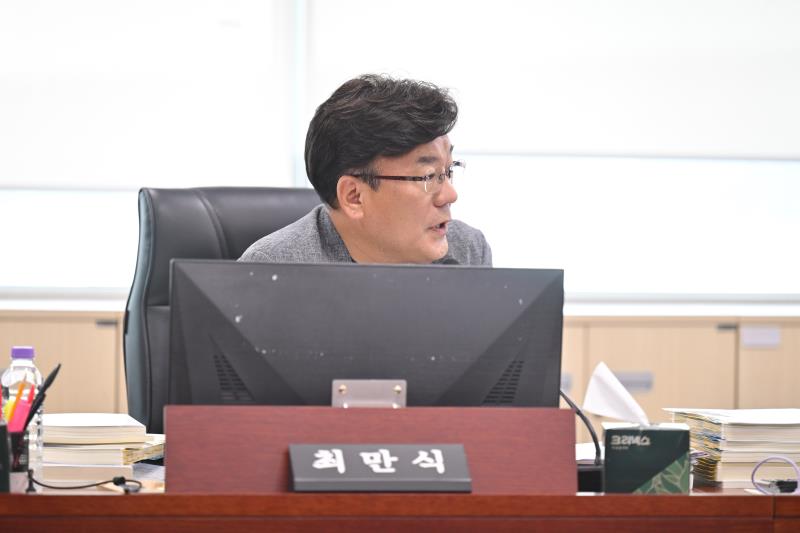 제384회 임시회 제2차 경기도교육청예산결산특별위원회_8