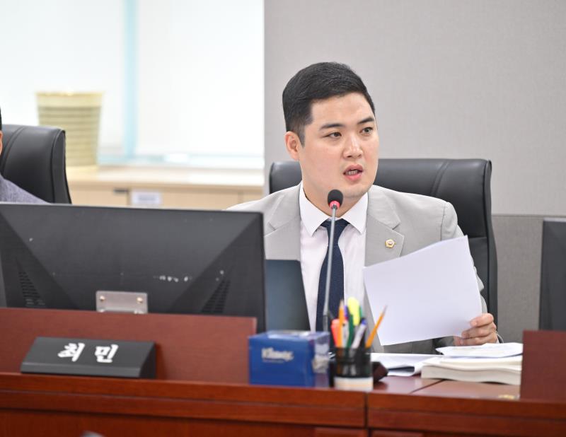 제384회 임시회 제2차 경기도교육청예산결산특별위원회_2