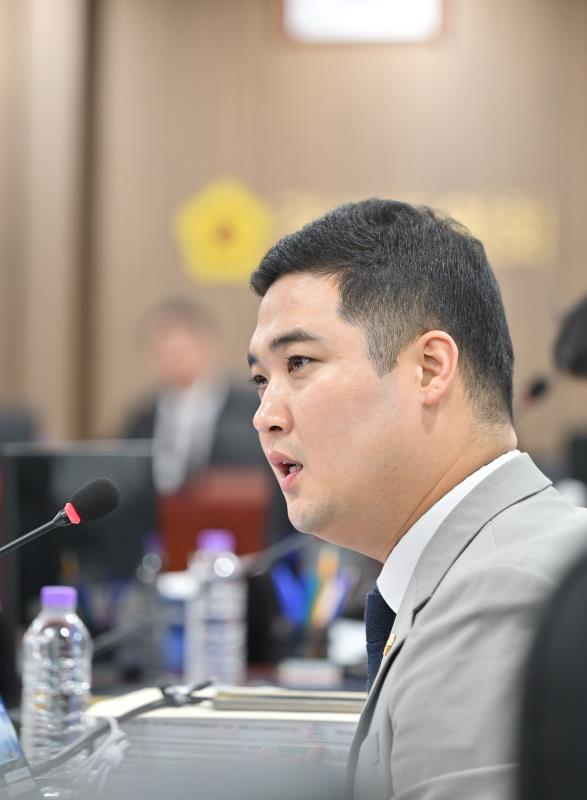 제384회 임시회 제2차 경기도교육청예산결산특별위원회_7
