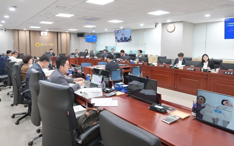 제384회 임시회 제1차 경기도청예산결산특별위원회 사진 9