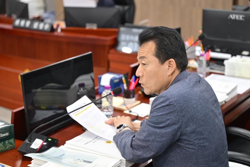 제384회 임시회 제1차 경기도청예산결산특별위원회_5