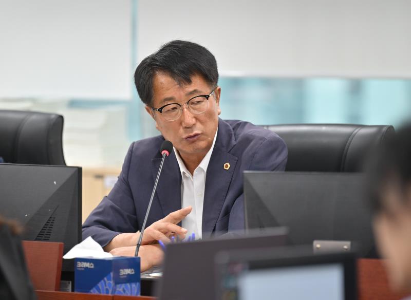 제384회 임시회 제1차 경기도청예산결산특별위원회_6