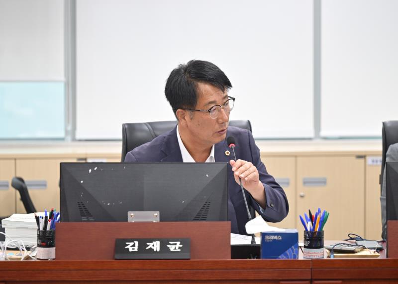 제384회 임시회 제1차 경기도청예산결산특별위원회_7